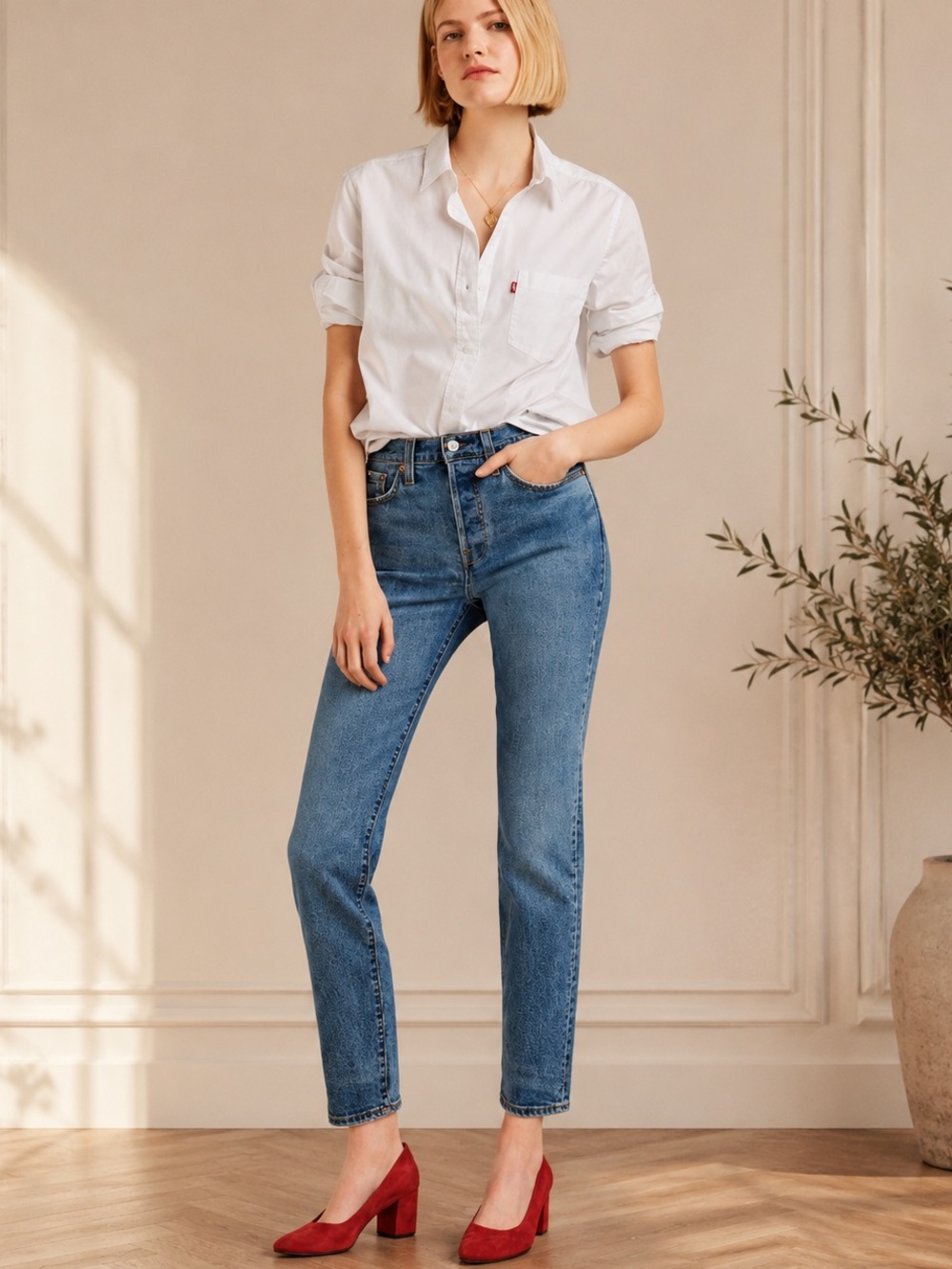 Levi’s Wedgie Straight Jeans 28 High Rise 100% Cotton Medium Wash Button Fly